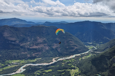 Bovec: Tandemskärmflygning i Juliska alpernaBovec: Tandemskärmflygning i Julianska Alperna