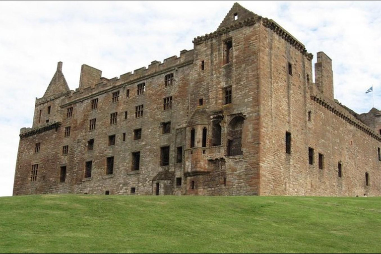 From Edinburgh: Outlander Film Locations Day Trip with Entry