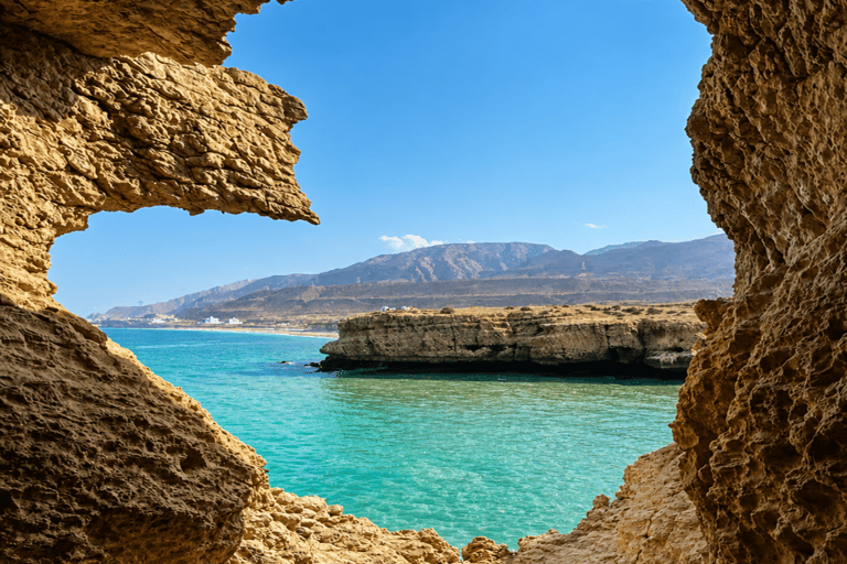 Muscat: Wadi Shab Shared Tour with Lunch