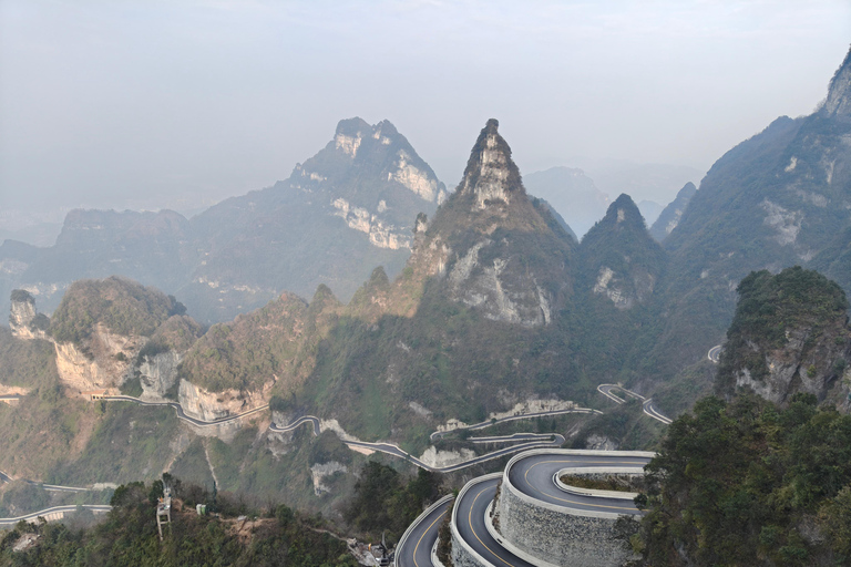 From Guilin: 6-Day Guilin, Fenghuang, and Zhangjiajie Tour 6-Day Guilin, Fenghuang, and Zhangjiajie Tour