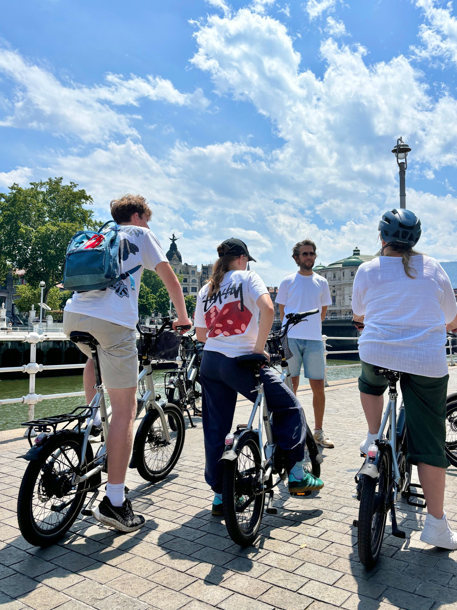 Bilbao: E-Bike-Führung zu den Highlights – Kleingruppen- oder Privattour
