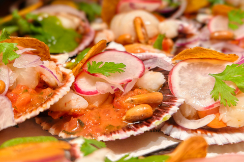 San Sebastián: Old Town Gourmet Pintxo Tour with Drinks San Sebastián: Old Town Guided Pintxo Tour with Drinks