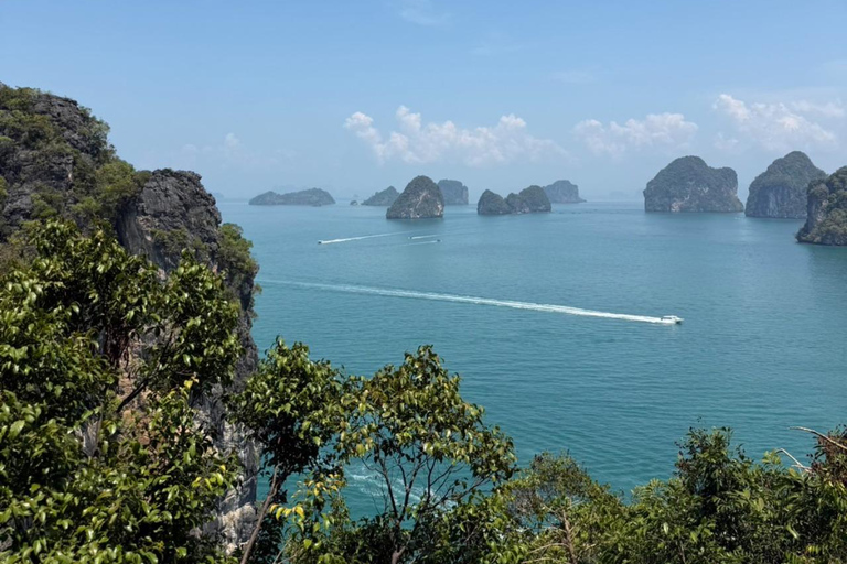 Krabi: Hong Island Private Luxury Longtail Boat Trip Krabi: Private Hong Island Luxury Longtail Boat Trip