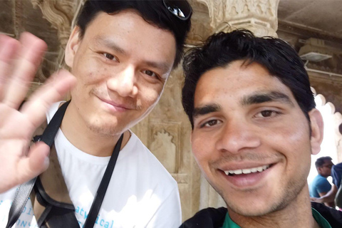 Jaipur: Private Motorcycle Ride with Local Artist Jaipur: Private Motorbike Ride with Local Artist