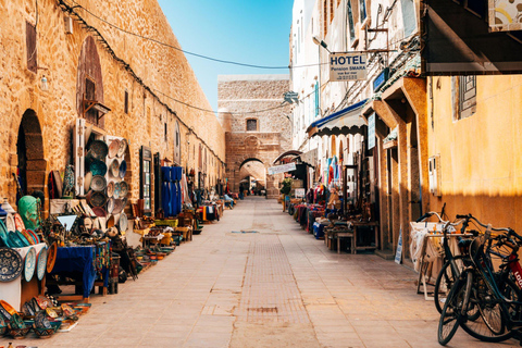 Voyage d'Agadir à Essaouira Visitez la ville ancienne et historique.