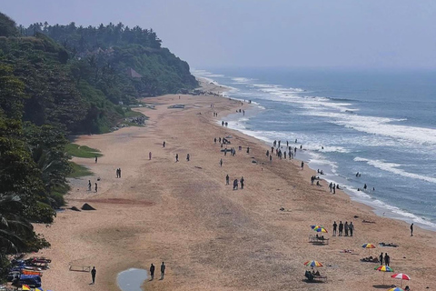 Kochi: Varkala 2-Day Trip with Kayaking & Jatayu