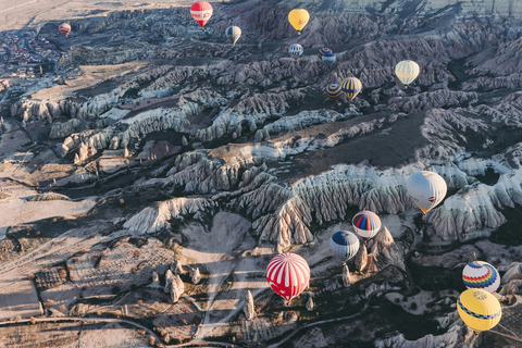 Vanuit Istanbul: Dagtrip Cappadocië met vluchten en lunchPrivétour