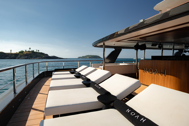 Phuket:Phi Phi Island with Buffet & DJ Party by Noah Yacht