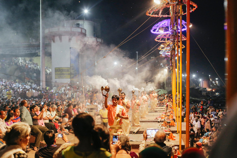 Varanasi. Wschód słońca i poranek w mieście. Wycieczka pieszaWschód słońca i poranna piesza wycieczka po mieście