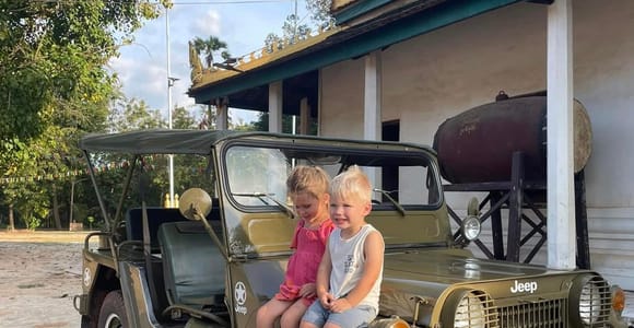 Siem Reap: Floating Village & Countryside Offbeat Jeep Tour