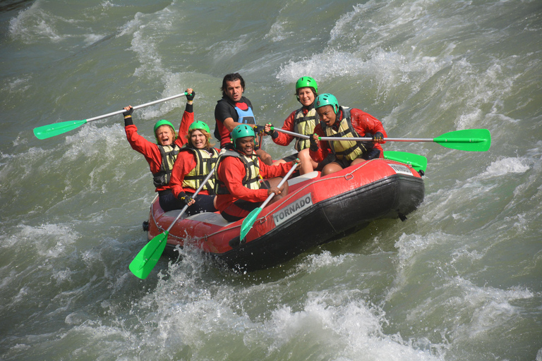 Sida: Privat rafting, zipline, fyrhjuling eller buggy med lunchPrivat forsränning, ziplining, fyrhjuling/ buggy med gemensam upphämtning