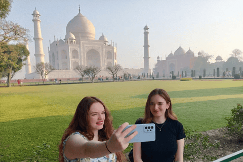 Agra: Private Taj Mahal, Agra Fort & Baby Taj Guided Tour Professional Tour Guide Only