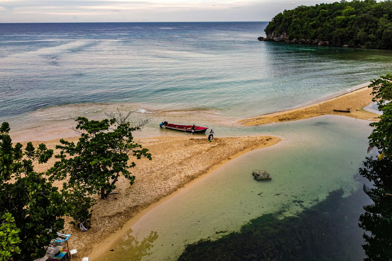 Jamaica: Private Custom Sightseeing Tour with Local Guide
