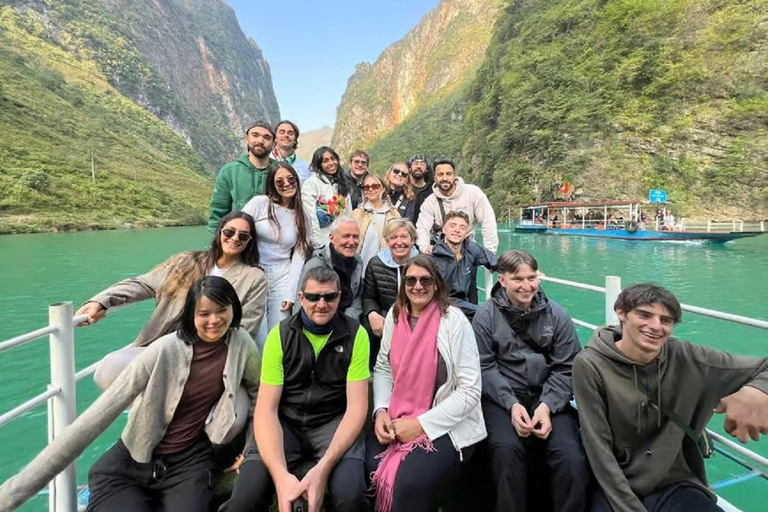 From Hanoi: 4-Day Ha Giang loop trip Option 3: easy rider and Private room