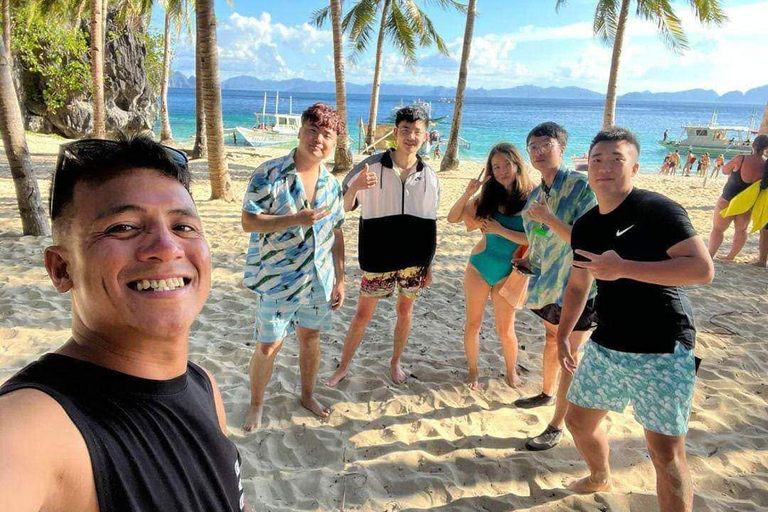 El Nido: Tour A with Premium Beach Picnic & Secret Spots