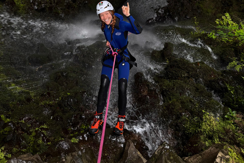 Elite Canyoning L3: The 60m Ribeira Funda Vertical Challenge
