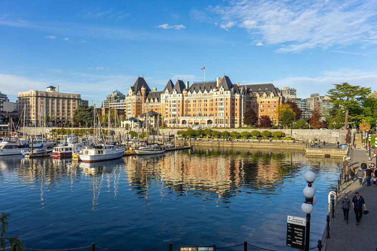 Desde Vancouver: Visita a los Jardines Butchart y VictoriaDesde Vancouver: Jardines Butchart y tour turístico por Victoria