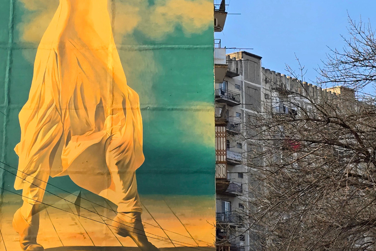 Tbilisi: Soviet District Tour with Local Family Visit
