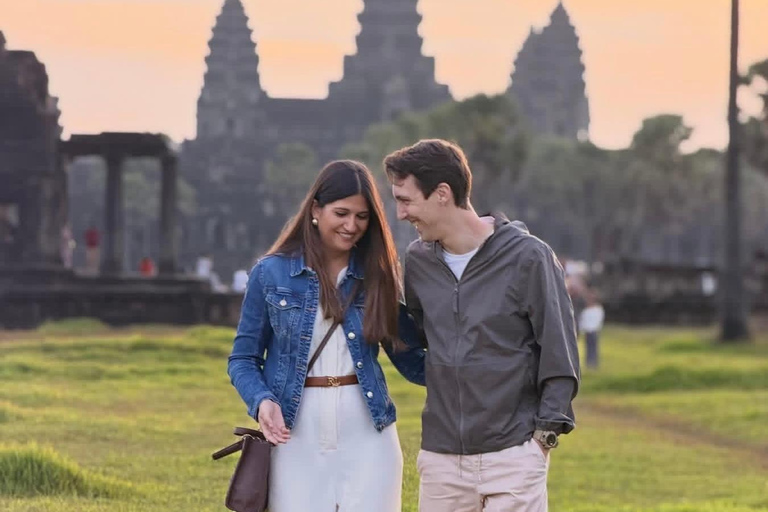 Siem Reap: Angkor Wat Sunrise/Set Tour with Japanese Guide Angkor Wat Sunrise Private Tour with Japanese Guide