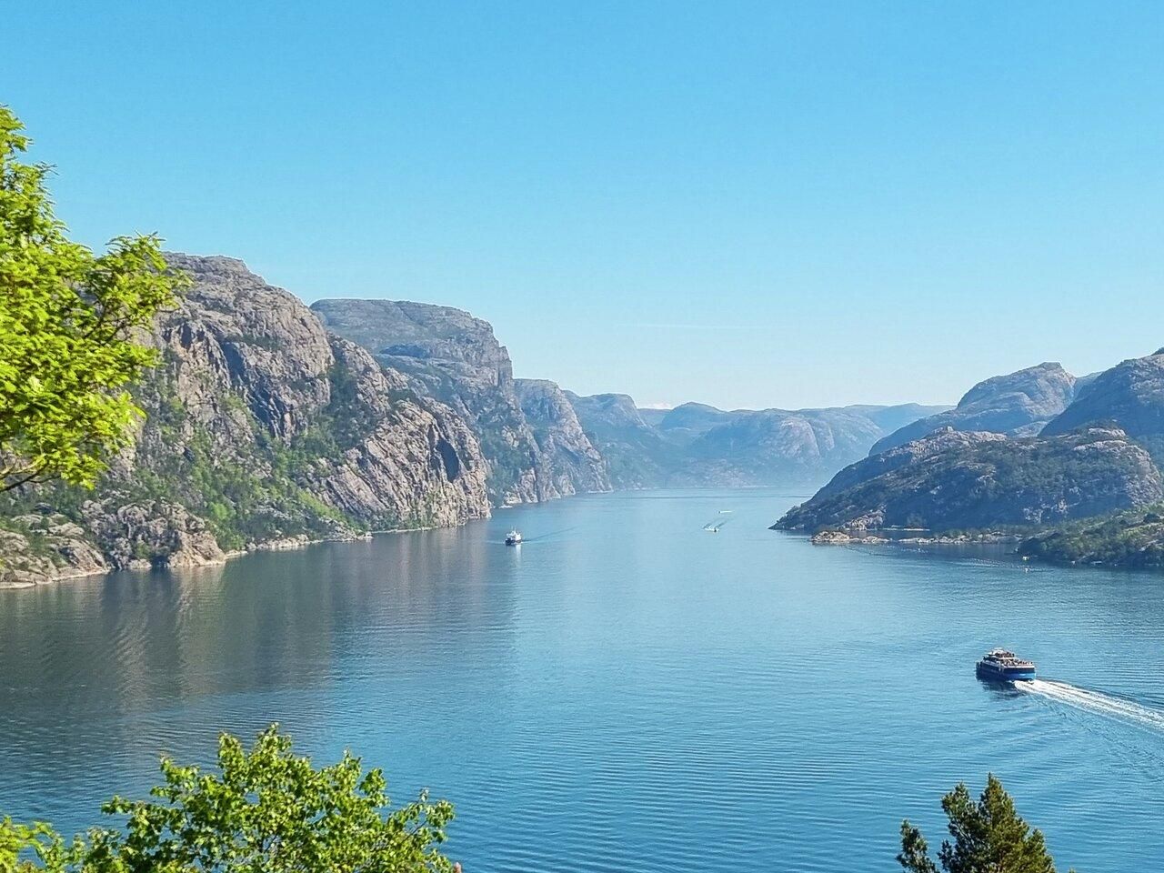 Stavanger: Elektrische Fjord-Bootsfahrt zum Lysefjord & Preikestolen