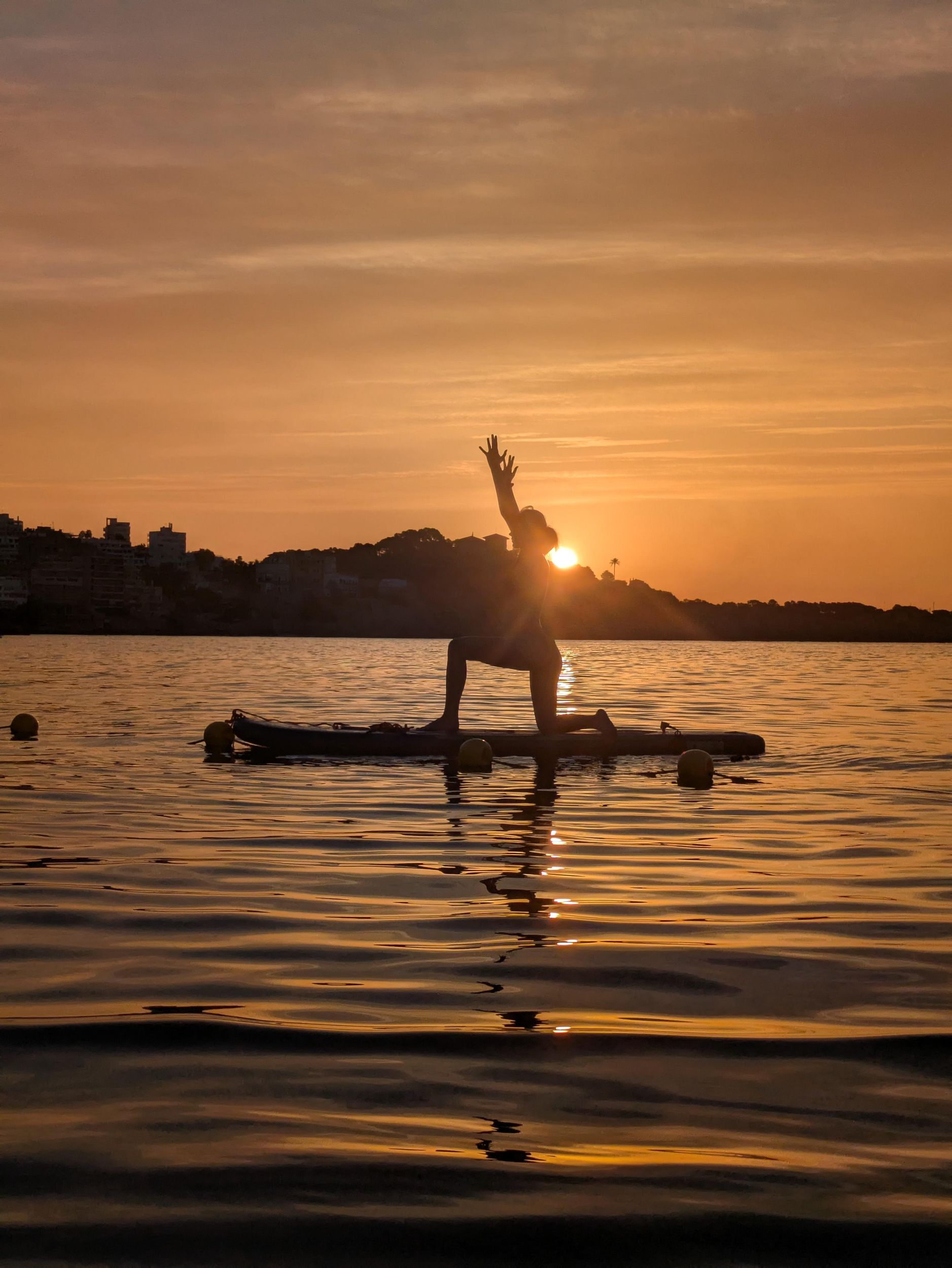 Mallorca: SUP-Yoga-Erlebnis bei Sonnenaufgang