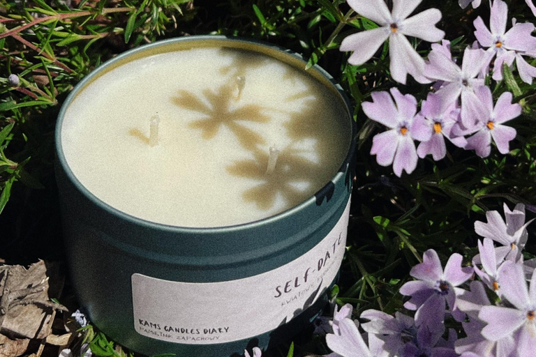 Warsaw: Soy Candle-Making Workshop with Custom Scents