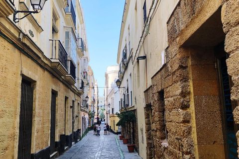 Hello Cadiz: Private 2-Hour Intro City Walk with Local Guide