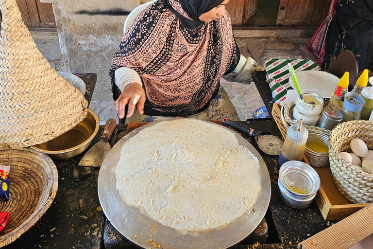 Oman: 8-Day Adventure Muscat, Wahiba Desert & Jebel Akhdar Oman: 8-Day Private Adventure