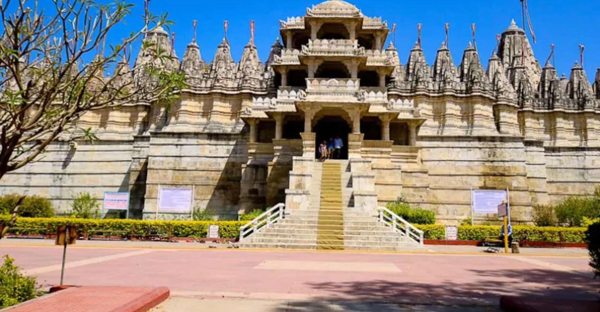 Udaipur, Palace of Udaipur & Jagdish Temple Walking Tour - Housity