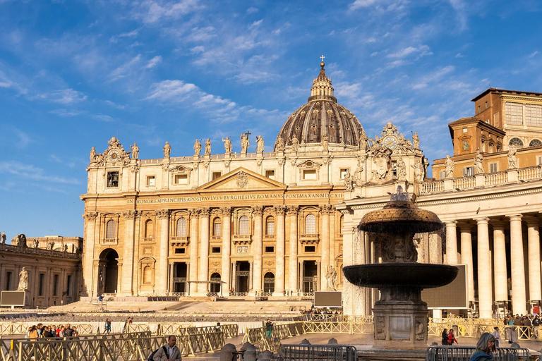 Rzym: Ekspresowa wycieczka do Bazyliki Świętego Piotra, Groty i Drzwi Świętych