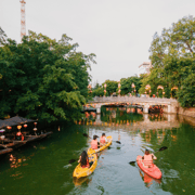 Ninh Binh: Thien Ha Cave & Tam Chuc Pagoda Jeep Tour & Kayak