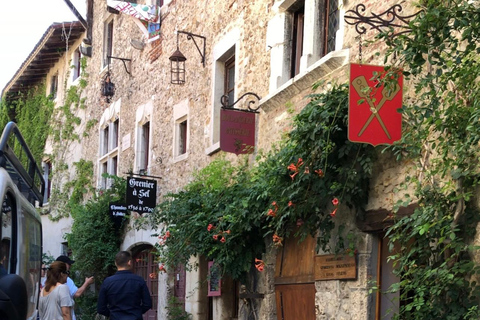 Desde Lyon: Tour de medio día por la Ciudad Medieval de Pérouges