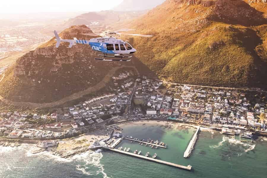 Kapstadt: 360°-Hubschrauberflug über den Tafelberg & Champagner. Foto: GetYourGuide