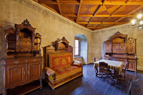 Zakopane: Zamek Orawski i zewnętrzny dziedziniec Piękno SłowacjiZakopane: Zamek Orawski i zewnętrzny dziedziniec. Piękno Słowacji