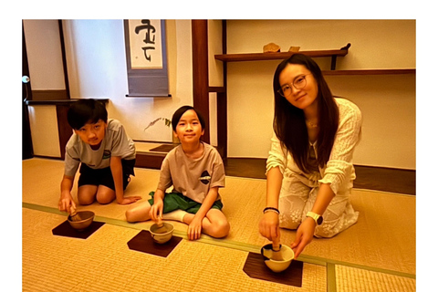 نارا: جولة في طقوس حفل الشاي – 3 دقائق من محطة نارانارا: جولة حفل الشاي – 3 دقائق من محطة نارا