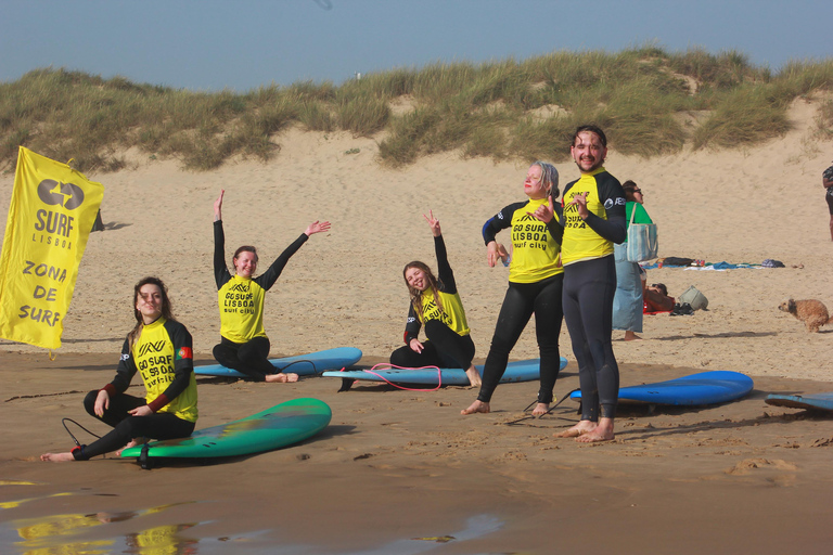 Lissabon: De Surf Instructeur - surflessen met transfer