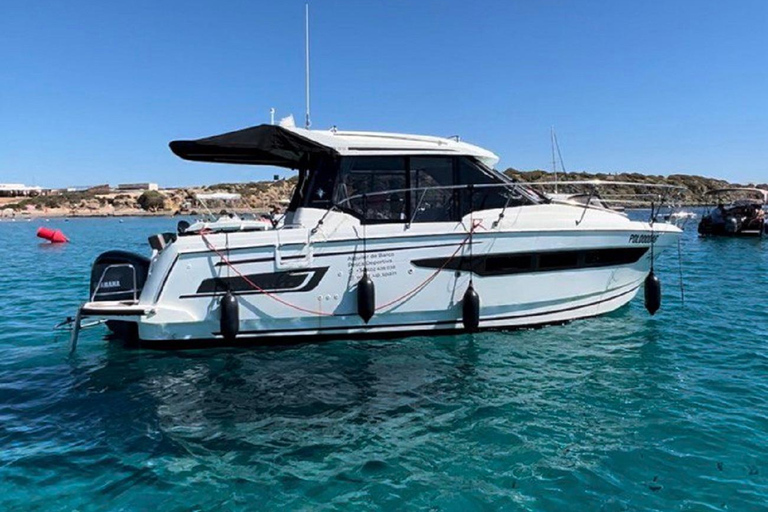 Alicante:1-hour private yacht tour with drinks and a captain