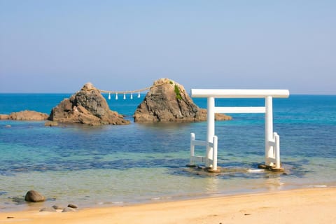 From Matsusaka: 2-Day Ise Jingu & Mikimoto Pearl Island Tour - Image 2