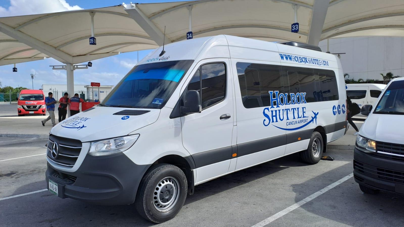 Cancun Flughafen nach Holbox Fähre Shared Shuttle