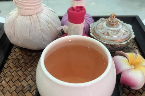 Pattaya: Massage, Thai Food Museum & 11-Course Meal