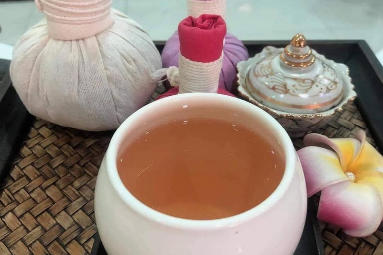 Pattaya: Massage, Thai Food Museum & 11-Course Meal
