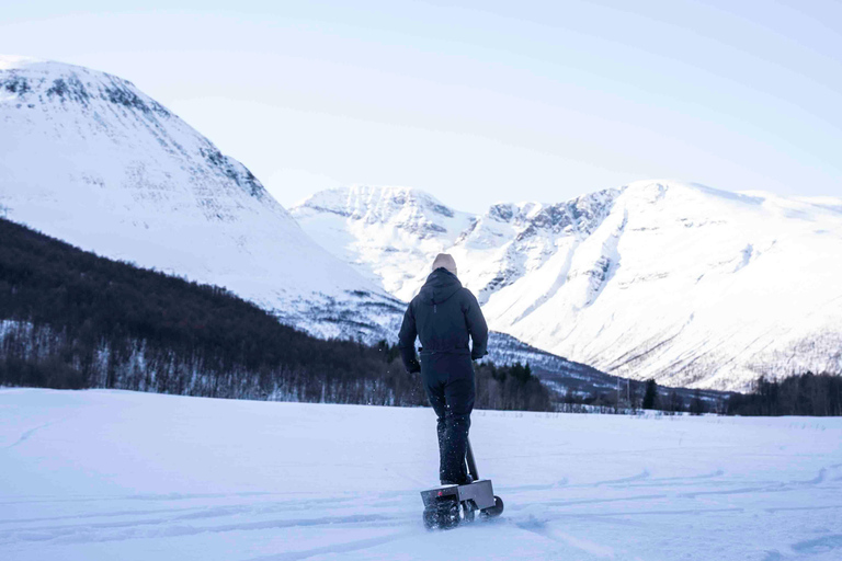 Tromsø: Electric Snow Scooter Ride and Northern Lights Hunt