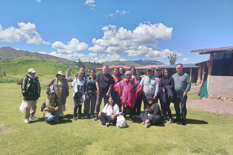 Autocarro aberto na cidade de Cusco, passeio de 3 horas com vistas panorâmicasÔnibus aberto em Cusco, passeio de 3 horas com vistas panorâmicas