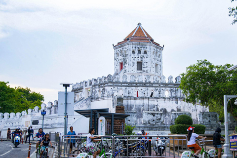 Bangkok : visite gastronomique d'une demi-journée à vélo avec déjeunerVisite privée avec point de rencontre