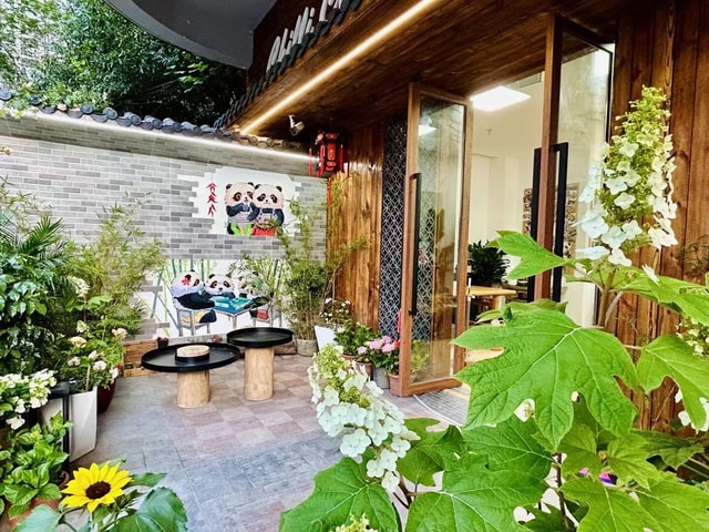 Chengdu: Private Market Tour and Mandarin Crash Course
