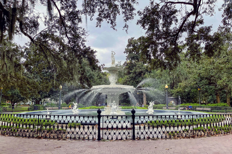 From Charleston: Savannah Historic District Day Tour