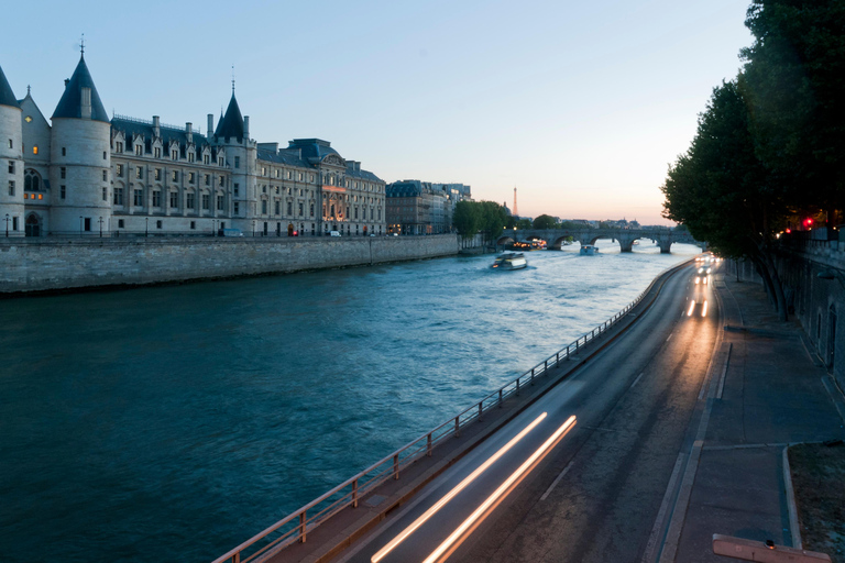 Paris: Ghosts, Legends & Mysteries Evening Walking Tour Paris: Murder Mysteries Group Walking Tour