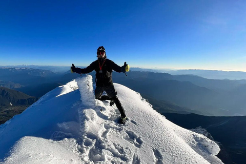 Da Lijiang: Tour escursionistico di 4 giorni della Gola del Salto della Tigre