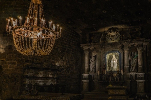 From Krakow: Salt Mine Wieliczka Guided Tour Tour in Spanish from Meeting Point in Krakow