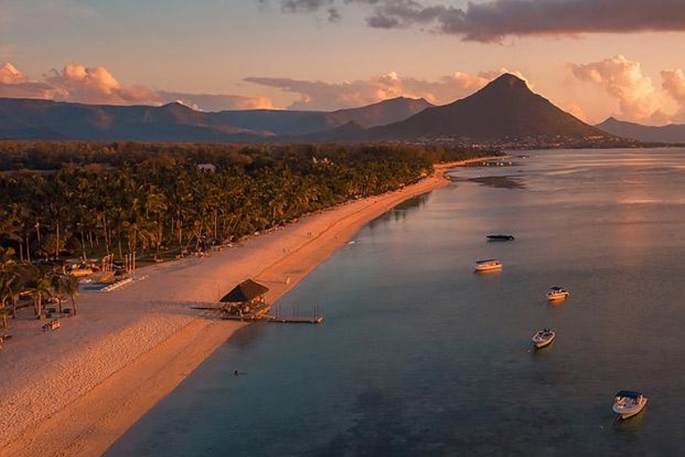Mauritius: Casela Nature Parks & Flic en Flac Beach Casela Nature Parks & Flic en Flac Beach(Without sunset)-CAR